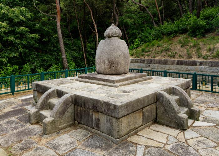 신륵사 보제존자석종(神勒寺 普濟尊者石鍾)