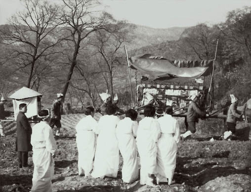 금사면 장흥리 장례 모습 이미지