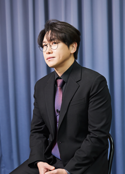 가수 춘길 사진